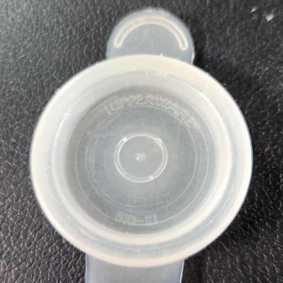 Tupperware Vintage Pour Spot Replacement 1.5" Lid 510-21 - Picture 2 of 3